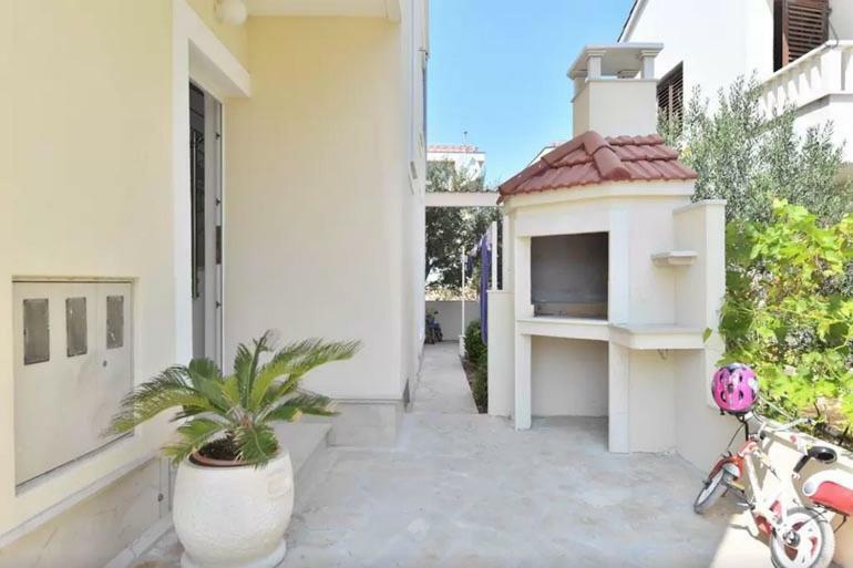 Apartment Vucica Севид Экстерьер фото