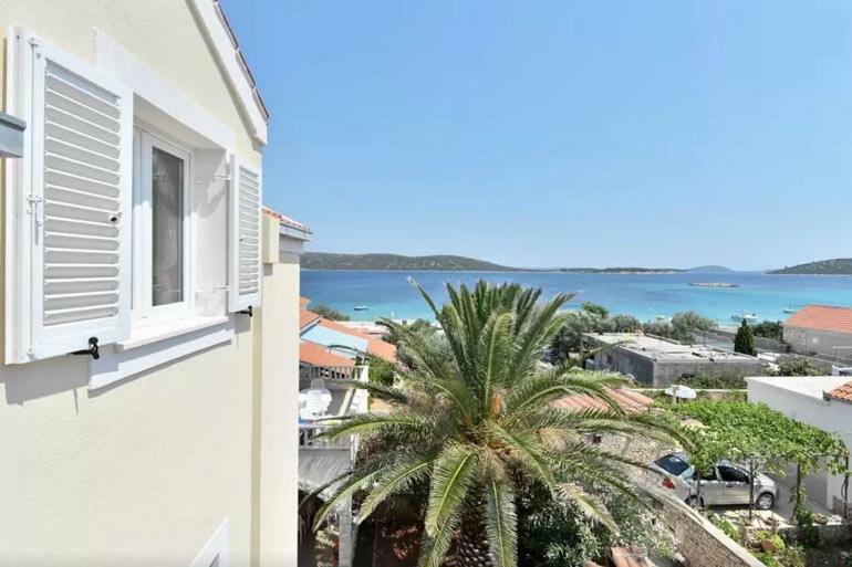 Apartment Vucica Севид Экстерьер фото