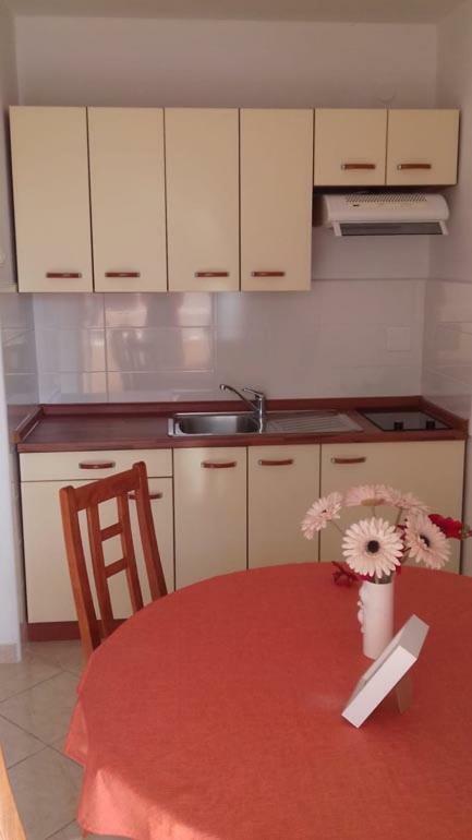 Apartment Vucica Севид Экстерьер фото
